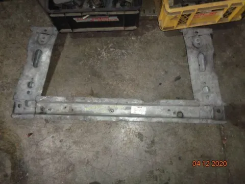 Τραβέρσα Μετώπης Κάτω (Ψυγείου) για RENAULT SCENIC (2006 - 2008) Τραβέρσα Μετώπης Κάτω (Ψυγείου) για RENAULT SCENIC (2006 - 2008)