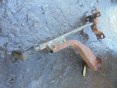 Καστάνια Χειροφρένου Ταμπλού για NISSAN D21 - 720 - 520 (1986 - 1997) D21 *Δ* Καστάνια Χειροφρένου Ταμπλού για NISSAN D21 - 720 - 520 (1986 - 1997) D21 *Δ*