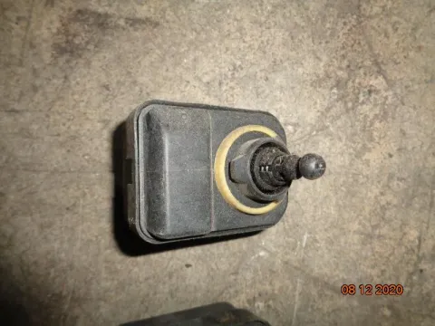 Ρεγουλατόρος Φαναριού για TOYOTA YARIS (1999 - 2002) (XP10) Ρεγουλατόρος Φαναριού για TOYOTA YARIS (1999 - 2002) (XP10)