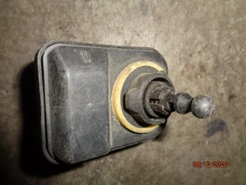 Ρεγουλατόρος Φαναριού για TOYOTA YARIS (1999 - 2002) (XP10) Ρεγουλατόρος Φαναριού για TOYOTA YARIS (1999 - 2002) (XP10)