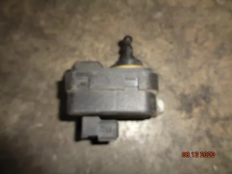 Ρεγουλατόρος Φαναριού για TOYOTA YARIS (1999 - 2002) (XP10) Ρεγουλατόρος Φαναριού για TOYOTA YARIS (1999 - 2002) (XP10)