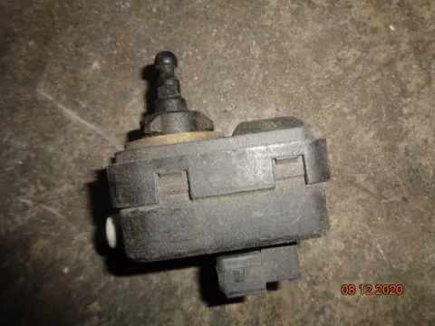 Ρεγουλατόρος Φαναριού για TOYOTA YARIS (1999 - 2002) (XP10) Ρεγουλατόρος Φαναριού για TOYOTA YARIS (1999 - 2002) (XP10)