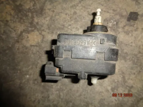 Ρεγουλατόρος Φαναριού για NISSAN MICRA (1998 - 2000) (K11) Ρεγουλατόρος Φαναριού για NISSAN MICRA (1998 - 2000) (K11)