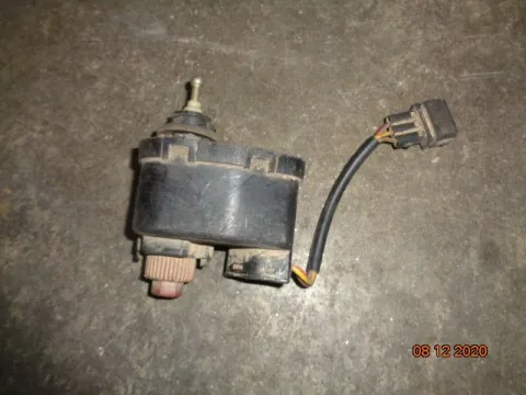 Ρεγουλατόρος Φαναριού για  SEAT TOLEDO (1995 - 1998) (1LZ) Ρεγουλατόρος Φαναριού για  SEAT TOLEDO (1995 - 1998) (1LZ)