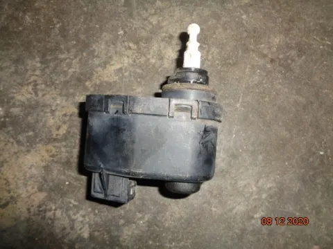 Ρεγουλατόρος Φαναριού για VW GOLF (1992 - 1998) Mk3 (1H1) Ρεγουλατόρος Φαναριού για VW GOLF (1992 - 1998) Mk3 (1H1)