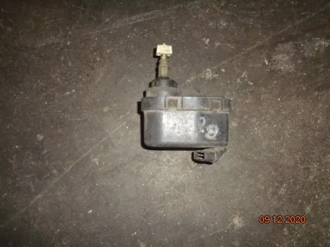 Ρεγουλατόρος Φαναριού για AUDI 80 (1986 - 1991) (89) (89Q) (8A) (B3) Ρεγουλατόρος Φαναριού για AUDI 80 (1986 - 1991) (89) (89Q) (8A) (B3)