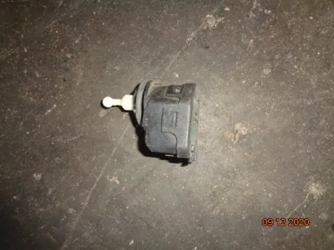 Ρεγουλατόρος Φαναριού για VW GOLF (1998 - 2004) Mk4 (1J1) Ρεγουλατόρος Φαναριού για VW GOLF (1998 - 2004) Mk4 (1J1)