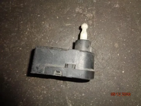 Ρεγουλατόρος Φαναριού για SKODA OCTAVIA (2004 - 2008) 5 (1Z3-5) Ρεγουλατόρος Φαναριού για SKODA OCTAVIA (2004 - 2008) 5 (1Z3-5)