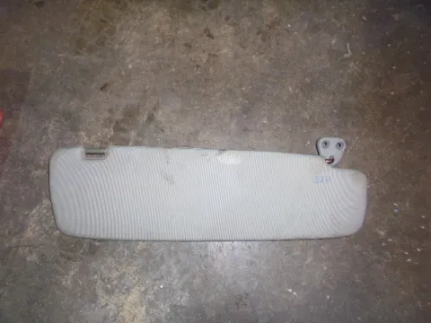 Σκιάδιο Δεξί για HYUNDAI H-1 STAREX (1998 - 2001) Σκιάδιο Δεξί για HYUNDAI H-1 STAREX (1998 - 2001)