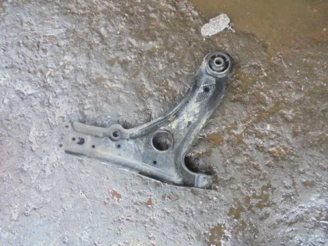 Ψαλίδι Εμπρός Δεξί για VW GOLF (1998 - 2004) Mk4 (1J1) ΠΑΛΕΤΑ *1* *223164* Ψαλίδι Εμπρός Δεξί για VW GOLF (1998 - 2004) Mk4 (1J1) ΠΑΛΕΤΑ *1* *223164*