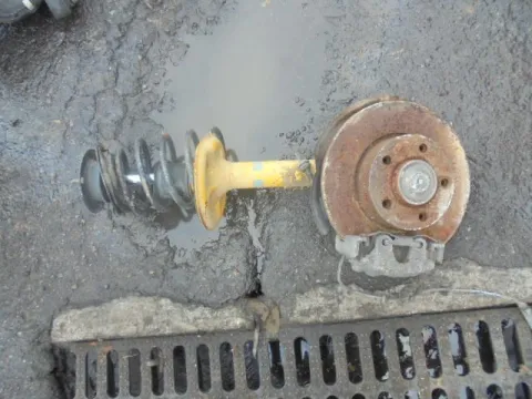 Άκρο Πλήρες Εμπρός Δεξί Με ABS για BMW 3 Series (1990 - 1995) (E36) Άκρο Πλήρες Εμπρός Δεξί Με ABS για BMW 3 Series (1990 - 1995) (E36)