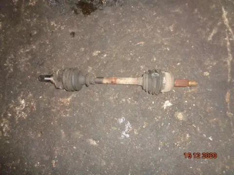 Ημιαξόνιο Εμπρός Αριστερό για FORD KA (1997 - 2008) (RB) Ημιαξόνιο Εμπρός Αριστερό για FORD KA (1997 - 2008) (RB)