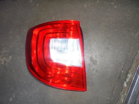 Φανάρι Πίσω Αριστερό ΙΜΙΤΑΣΙΟΝ για SKODA SUPERB (2008 - 2013) (3T4-5) S-Wagon - 5dr Φανάρι Πίσω Αριστερό ΙΜΙΤΑΣΙΟΝ για SKODA SUPERB (2008 - 2013) (3T4-5) S-Wagon - 5dr