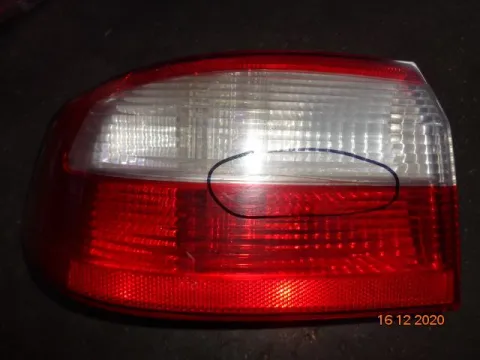 Φανάρι Πίσω Αριστερό ΡΑΓΙΣΜΕΝΟ για RENAULT LAGUNA (2001 - 2005) (BG) (KG) -  Φανάρι Πίσω Αριστερό ΡΑΓΙΣΜΕΝΟ για RENAULT LAGUNA (2001 - 2005) (BG) (KG) -