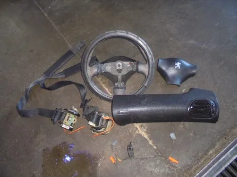 Σετ Αερόσακων Εμπρός (χ.Ταμπλό) ΜΕ ΚΑΠΑΚΙ για PEUGEOT 206 (1998 - 2002) (2A) (2C) (T3E) Hatchback - 3dr  *Γ* Σετ Αερόσακων Εμπρός (χ.Ταμπλό) ΜΕ ΚΑΠΑΚΙ για PEUGEOT 206 (1998 - 2002) (2A) (2C) (T3E) Hatchback - 3dr  *Γ*