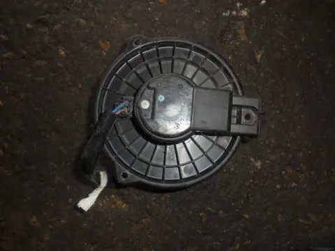 Μοτέρ Καλοριφέρ για DAIHATSU CUORE (2003 - 2006) VII 1000 (EJ-VE) petrol 58 (L251) Μοτέρ Καλοριφέρ για DAIHATSU CUORE (2003 - 2006) VII 1000 (EJ-VE) petrol 58 (L251)
