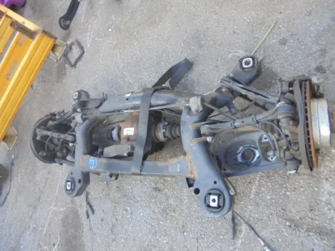 Πίσω Άξονας Δισκόπλακες -ABS  με ΔΙΑΦΟΡΙΚΟ για BMW 1 Series (2004 - 2007) (E87) *ΔΒ* Πίσω Άξονας Δισκόπλακες -ABS  με ΔΙΑΦΟΡΙΚΟ για BMW 1 Series (2004 - 2007) (E87) *ΔΒ*