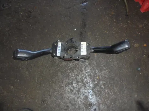 Διακόπτης Φώτων-Φλάς (8L0953513G) για VW GOLF (1998 - 2004) Mk4 (1J1) Διακόπτης Φώτων-Φλάς (8L0953513G) για VW GOLF (1998 - 2004) Mk4 (1J1)