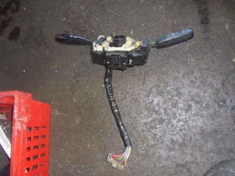 Διακόπτης Φώτων-Φλάς για SUZUKI VITARA (1989 - 1996) (SE) Japan Διακόπτης Φώτων-Φλάς για SUZUKI VITARA (1989 - 1996) (SE) Japan