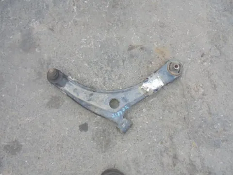 Ψαλίδι Εμπρός Δεξί για MITSUBISHI LANCER (2008 - ) (CX-CY) Ψαλίδι Εμπρός Δεξί για MITSUBISHI LANCER (2008 - ) (CX-CY)
