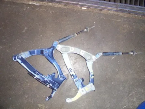 Μεντεσές Καπού Εμπρός Σετ για MERCEDES C - CLASS (2000 - 2003) (W203) , (2004 - 2007) (W203) *Γ* Μεντεσές Καπού Εμπρός Σετ για MERCEDES C - CLASS (2000 - 2003) (W203) , (2004 - 2007) (W203) *Γ*