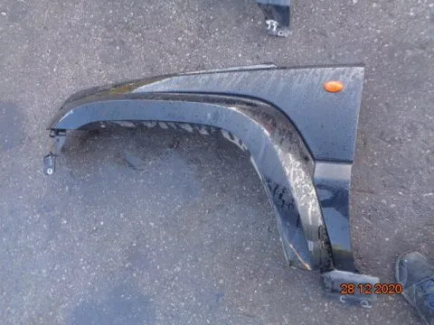 Φτερό Εμπρός Αριστερό ΜΕ ΦΡΥΔΙ για JEEP CHEROKEE (2002 -2005) (KJ) Φτερό Εμπρός Αριστερό ΜΕ ΦΡΥΔΙ για JEEP CHEROKEE (2002 -2005) (KJ)