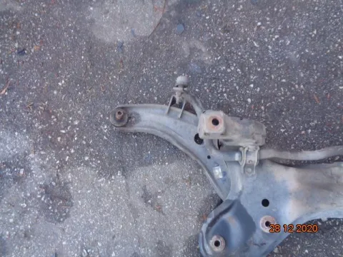 Ψαλίδι Εμπρός Αριστερό για HYUNDAI COUPE (1997- 1999) (RD) *ΔΒ* Ψαλίδι Εμπρός Αριστερό για HYUNDAI COUPE (1997- 1999) (RD) *ΔΒ*