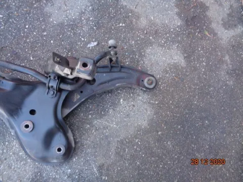 Ψαλίδι Εμπρός Δεξί για HYUNDAI COUPE (1997- 1999) (RD) *ΔΒ* Ψαλίδι Εμπρός Δεξί για HYUNDAI COUPE (1997- 1999) (RD) *ΔΒ*