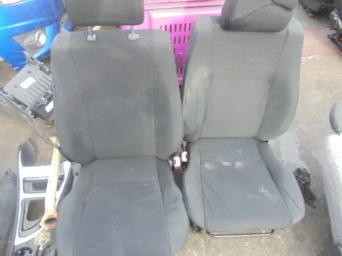 Καθίσματα Σετ Εμπρός για SUZUKI SWIFT (2008 - 2011) (RS) *Α* Καθίσματα Σετ Εμπρός για SUZUKI SWIFT (2008 - 2011) (RS) *Α*