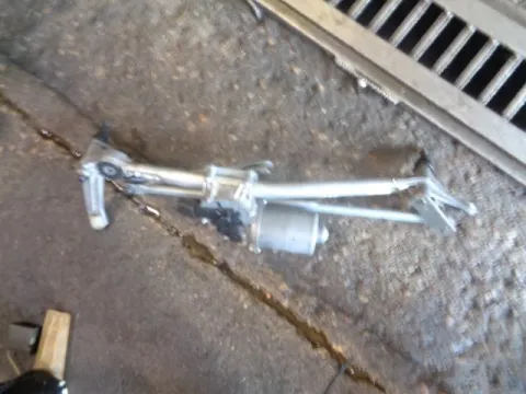 Μοτέρ Κίνησης Εμπρός Υαλοκαθαριστήρων για BMW 3 Series (2005 - 2008) (E90-1-2-3)  ΠΑΛΕΤΑ 4 *297379* Μοτέρ Κίνησης Εμπρός Υαλοκαθαριστήρων για BMW 3 Series (2005 - 2008) (E90-1-2-3)  ΠΑΛΕΤΑ 4 *297379*