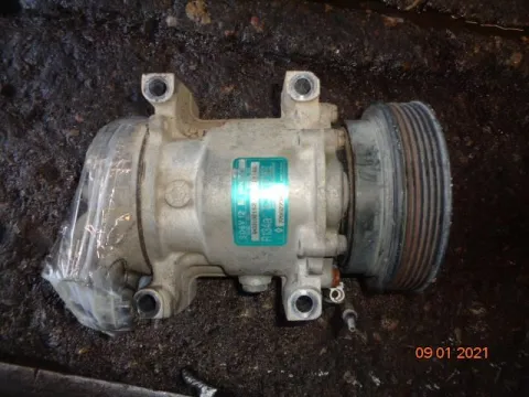 Συμπιεστής A-C (Κομπρέσορας) 7700273801 για RENAULT CLIO (2001 - 2005) (BB_) (CB_) Συμπιεστής A-C (Κομπρέσορας) 7700273801 για RENAULT CLIO (2001 - 2005) (BB_) (CB_)