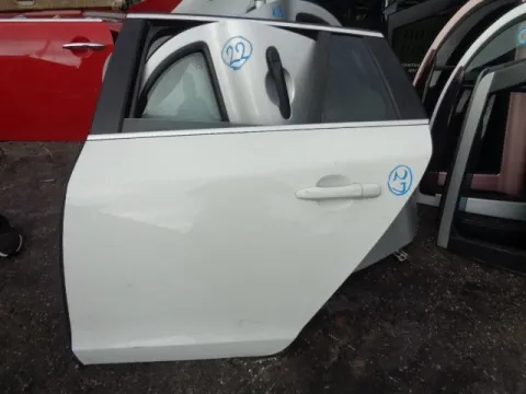 Πόρτα Πίσω Αριστερή για VOLVO V60 (2011 - 2013) ( ) , (2013 - ) *Ε* Πόρτα Πίσω Αριστερή για VOLVO V60 (2011 - 2013) ( ) , (2013 - ) *Ε*