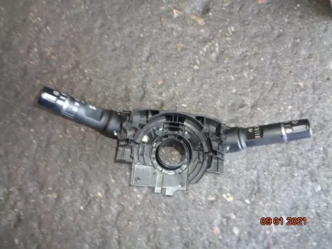 Διακόπτης Φώτων-Φλάς για MAZDA 2 (2005 - 2007) (DE) Διακόπτης Φώτων-Φλάς για MAZDA 2 (2005 - 2007) (DE)