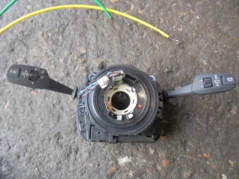 Διακόπτης Φώτων-Φλάς για BMW 3 Series (2005 - 2008) (E90-1-2-3)"ΤΕΛΑΡΟ 6" (κατω σκαλα) Διακόπτης Φώτων-Φλάς για BMW 3 Series (2005 - 2008) (E90-1-2-3)"ΤΕΛΑΡΟ 6" (κατω σκαλα)