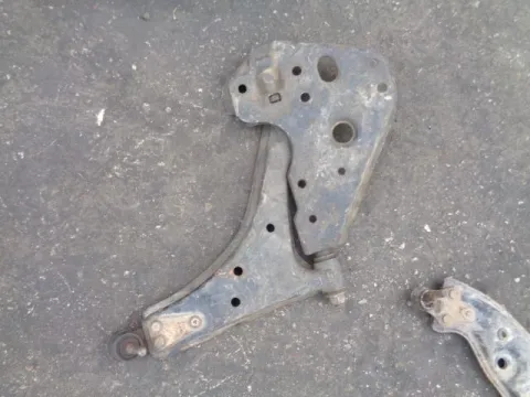 Ψαλίδι Εμπρός Δεξί για NISSAN CHERRY (1986 - 1989) (N13) , (1990 - 1991) (N13)    ΠΑΛΕΤΑ *1*     *223238* Ψαλίδι Εμπρός Δεξί για NISSAN CHERRY (1986 - 1989) (N13) , (1990 - 1991) (N13)    ΠΑΛΕΤΑ *1*     *223238*