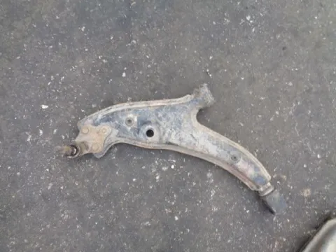 Ψαλίδι Εμπρός Αριστερό για TOYOTA STARLET (1990 - 1995) (EP80-2) Παλέτα 1 *223304* Ψαλίδι Εμπρός Αριστερό για TOYOTA STARLET (1990 - 1995) (EP80-2) Παλέτα 1 *223304*