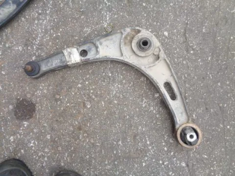 Ψαλίδι Εμπρός Αριστερό για RENAULT LAGUNA (1998 - 2001) (B56) ΠΑΛΕΤΑ 1 *223987* Ψαλίδι Εμπρός Αριστερό για RENAULT LAGUNA (1998 - 2001) (B56) ΠΑΛΕΤΑ 1 *223987*