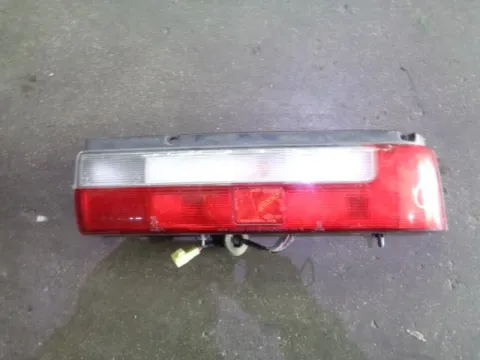 Φανάρι Πίσω Δεξί (Ραγισμένο) για SUZUKI SWIFT (1992 - 1996) (SF) Hatchback - 3-5dr Φανάρι Πίσω Δεξί (Ραγισμένο) για SUZUKI SWIFT (1992 - 1996) (SF) Hatchback - 3-5dr