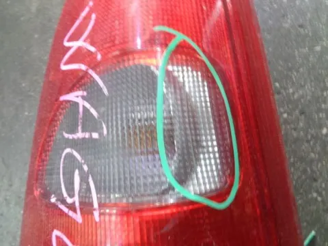 Φανάρι Πίσω Δεξί (Ραγισμένο) για SUZUKI WAGON R (2000 - 2003) (RB) - 