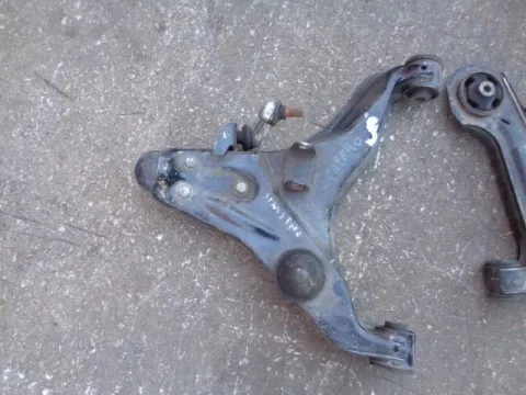 Ψαλίδι Εμπρός Αριστερό Κάτω για MITSUBISHI PAJERO (2003 - 2006) (V60) ΠΑΛΕΤΑ 2 *223948* Ψαλίδι Εμπρός Αριστερό Κάτω για MITSUBISHI PAJERO (2003 - 2006) (V60) ΠΑΛΕΤΑ 2 *223948*
