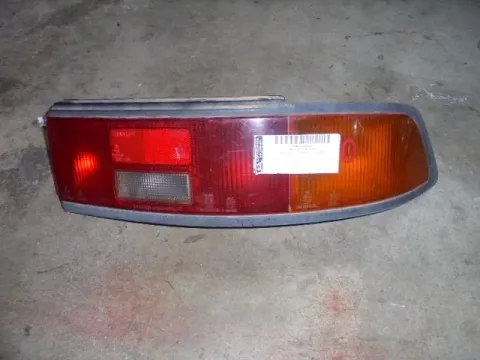 Φανάρι Πίσω Δεξί (ΡΑΓΙΣΜΕΝΟ) για MAZDA 323F (1989 - 1994) (BG) Φανάρι Πίσω Δεξί (ΡΑΓΙΣΜΕΝΟ) για MAZDA 323F (1989 - 1994) (BG)