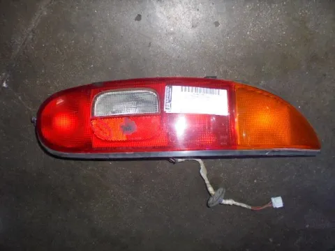 Φανάρι Πίσω Δεξί (ΡΑΓΙΣΜΕΝΟ) για MAZDA MX3 (1991 - 1998) (EC) Φανάρι Πίσω Δεξί (ΡΑΓΙΣΜΕΝΟ) για MAZDA MX3 (1991 - 1998) (EC)