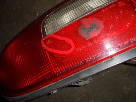 Φανάρι Πίσω Δεξί (ΡΑΓΙΣΜΕΝΟ) για MAZDA MX3 (1991 - 1998) (EC) - 