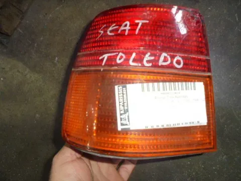 Φανάρι Πίσω Αριστερό (ΕΛΑΤΤΩΜΑΤΙΚΟ) για SEAT TOLEDO (1990 - 1994) (1L) Φανάρι Πίσω Αριστερό (ΕΛΑΤΤΩΜΑΤΙΚΟ) για SEAT TOLEDO (1990 - 1994) (1L)