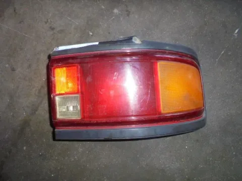 Φανάρι Πίσω Δεξί για MAZDA 323 (1989 - 1991) (BG) Sedan - 4dr Φανάρι Πίσω Δεξί για MAZDA 323 (1989 - 1991) (BG) Sedan - 4dr