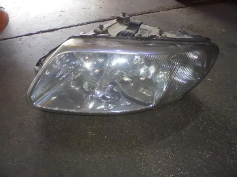 Φανάρι Εμπρός Αριστερό για CHRYSLER VOYAGER (2001 - 2007) III Φανάρι Εμπρός Αριστερό για CHRYSLER VOYAGER (2001 - 2007) III