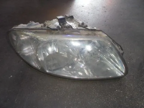 Φανάρι Εμπρός Δεξί για CHRYSLER VOYAGER (2001 - 2007) III Φανάρι Εμπρός Δεξί για CHRYSLER VOYAGER (2001 - 2007) III