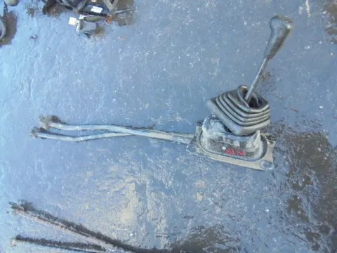 Μοχλός Ταχυτήτων με Ντίζες για NISSAN SUNNY (1987 - 1989) (N13) *ΔΒ* Μοχλός Ταχυτήτων με Ντίζες για NISSAN SUNNY (1987 - 1989) (N13) *ΔΒ*