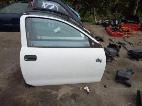 Πόρτα Δεξιά Δίπορτη για OPEL CORSA (1993 - 2000) B Hatchback - 3dr *ΔΒ* Πόρτα Δεξιά Δίπορτη για OPEL CORSA (1993 - 2000) B Hatchback - 3dr *ΔΒ*