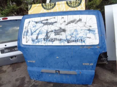 Πόρτα Πίσω Μονόφυλλη Χ.Τζάμι ΛΙΓΟ ΧΤΥΠΗΜΕΝΗ (Πορτ-Μπαγκάζ) για MERCEDES VITO (1996 - 2003) (W638) *ΔΒ* Πόρτα Πίσω Μονόφυλλη Χ.Τζάμι ΛΙΓΟ ΧΤΥΠΗΜΕΝΗ (Πορτ-Μπαγκάζ) για MERCEDES VITO (1996 - 2003) (W638) *ΔΒ*